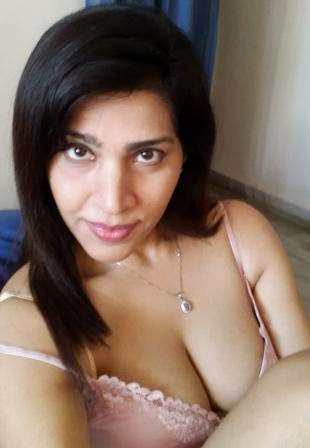 Chandani - Indian escort in Raipur photo 1 of 1