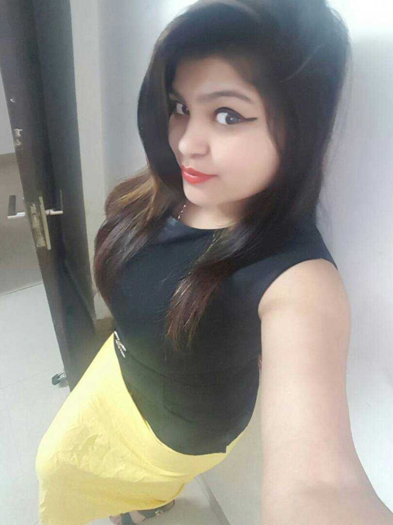 Liza Escort In HazratGanj