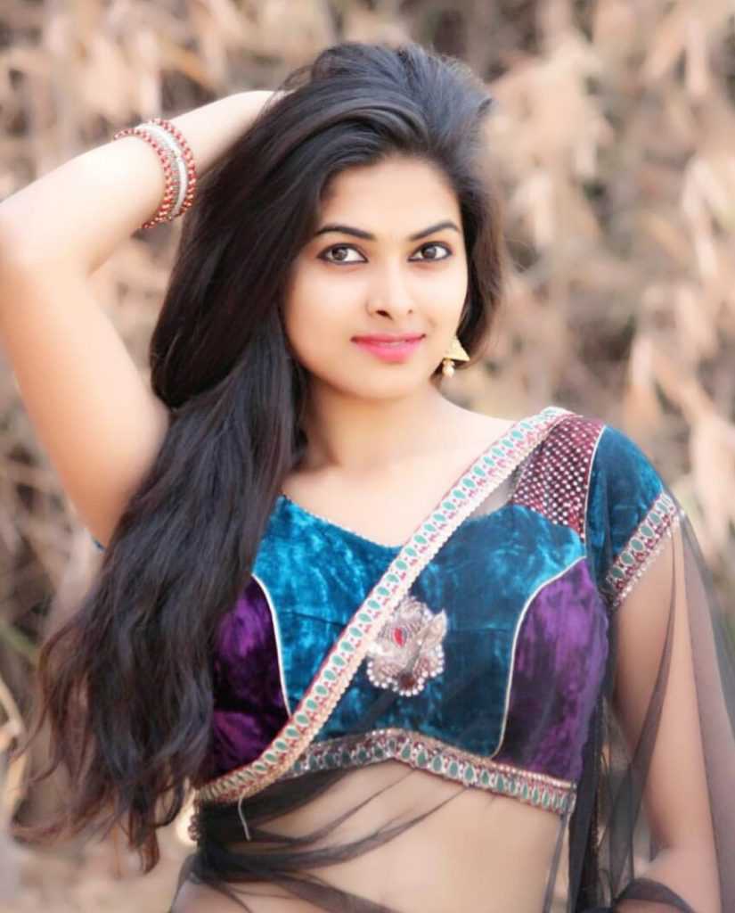 Geetu Varanasi Call Girl