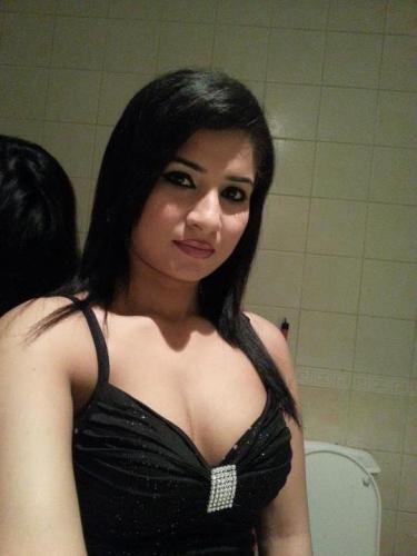 Preeti - Indian escort in Bhiwadi photo 1 of 1