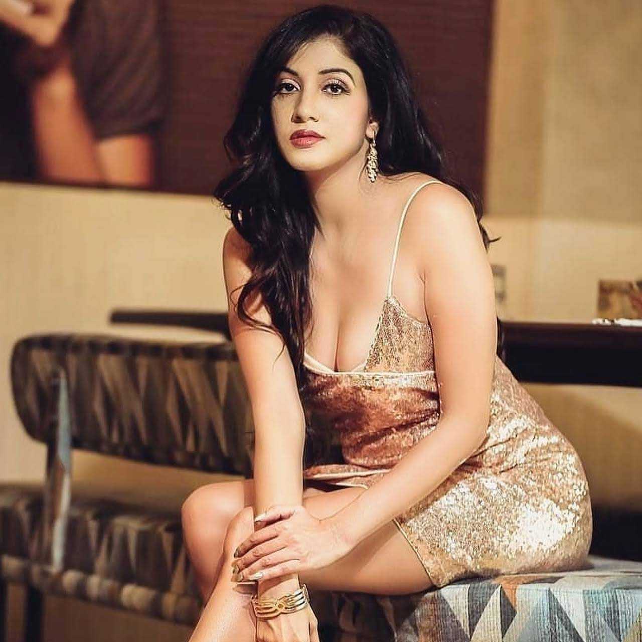 Aarushi - Asian escort in Mount Abu photo 1 of 1