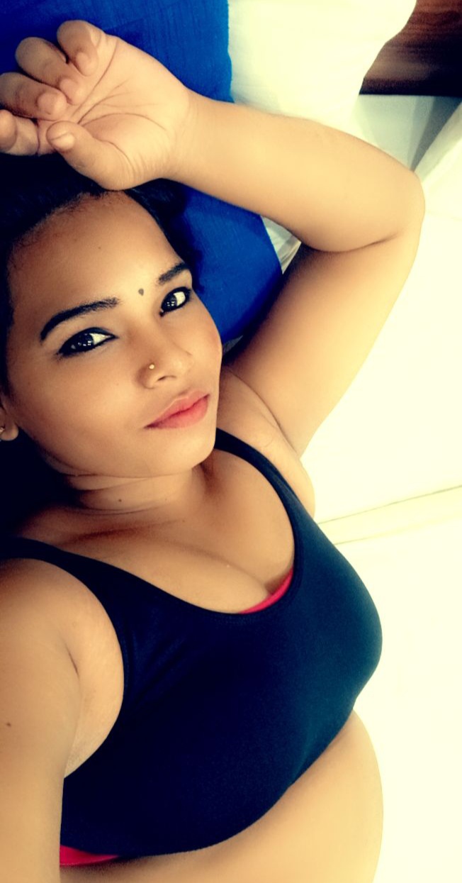 Sakshi - Indian escort in North Goa photo 1 of 4