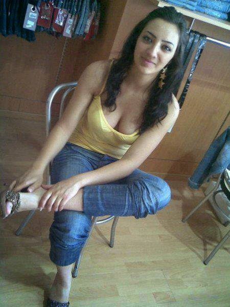 Reema - Indian escort in Allahabad photo 1 of 2