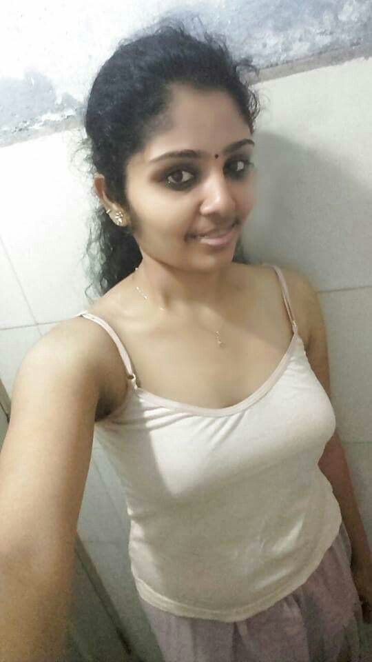 Anita Famous Escorts Girl in Rudrapur  - 15747