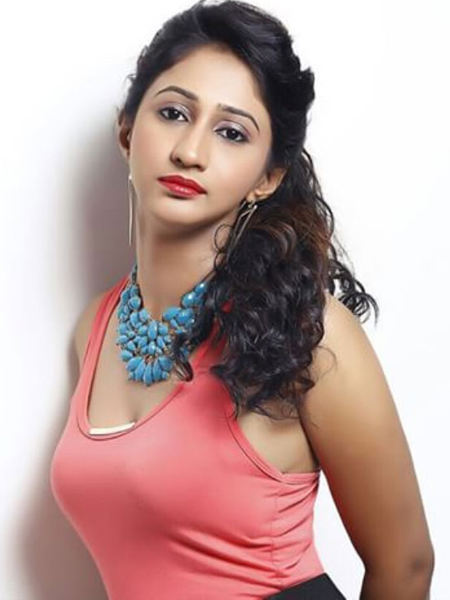 Nisha - Asian escort in Navi Mumbai photo 1 of 1