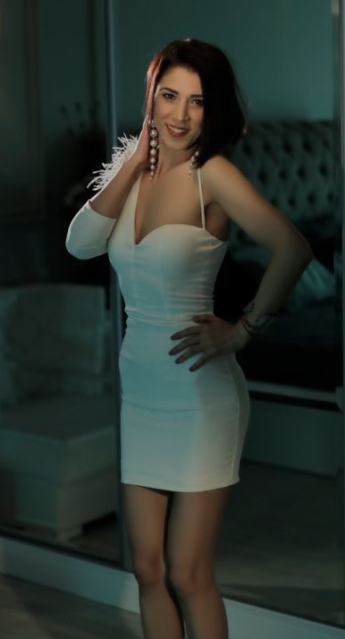 A high profile Call Girl for top erotic sex.