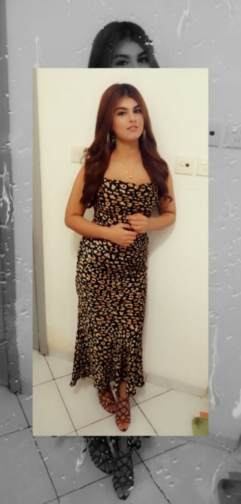 Aarti - Asian escort in Mumbai photo 1 of 4