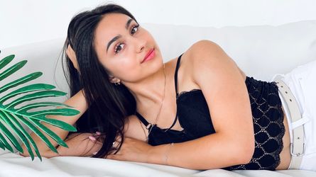 Rubina Service Girl For Unlimited Fun - 18800