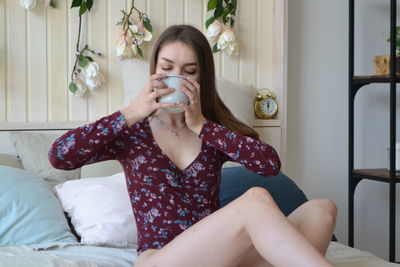 Khusboo, treat you to a delicious massage, leading up to mindblowing cock sucking and an erotic session  18979 Khusboo, treat you to a delicious massage, leading up to mindblowing cock sucking and an erotic session  - 18979