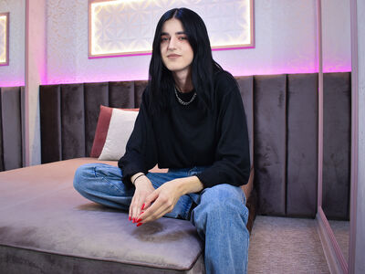 Priyanka - Indian escort in Kaithunipol photo 1 of 2