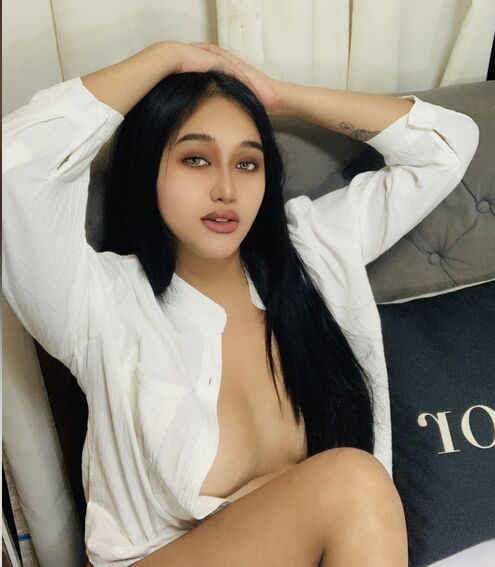 Book independent escorts and young call girls with us  - 16286