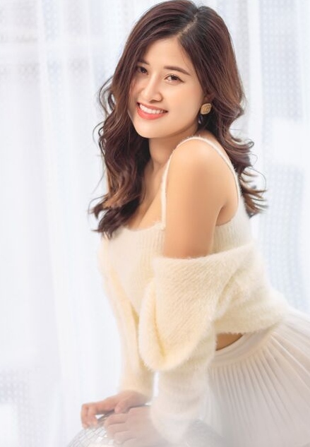 Roshni: Your Passionate Call Girl in Pleasure - 20032