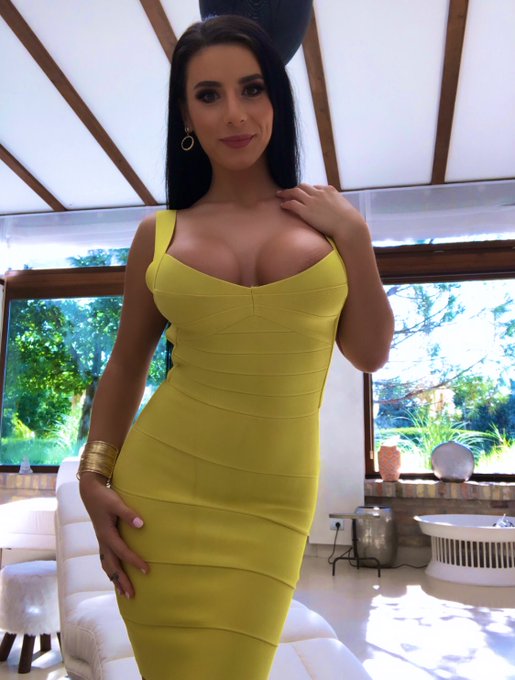 Lorie - Indian escort in Paris photo 1 of 1