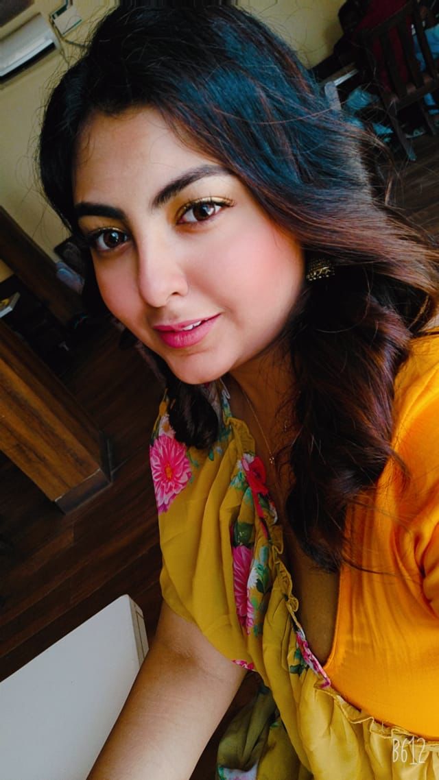 Hi-Profile VIP Call Girl Service - 21156