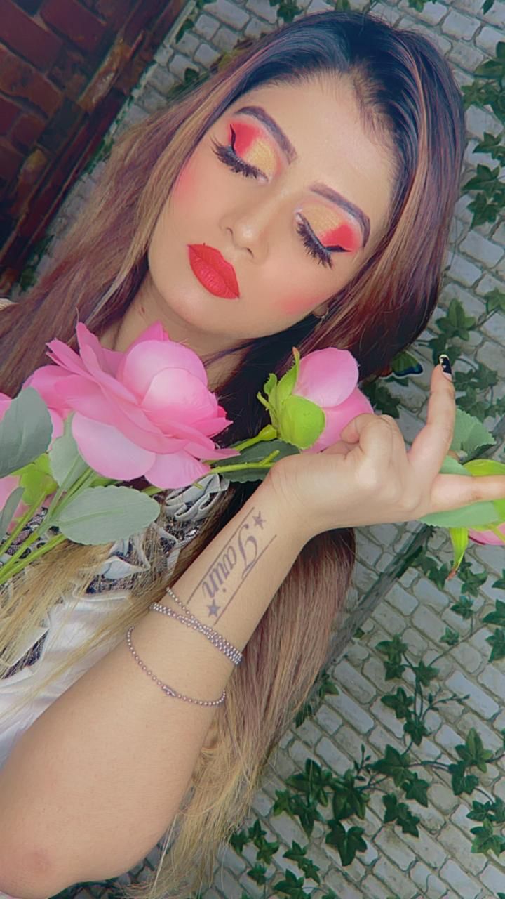 Hi-Profile VIP Call Girl Service - 21156