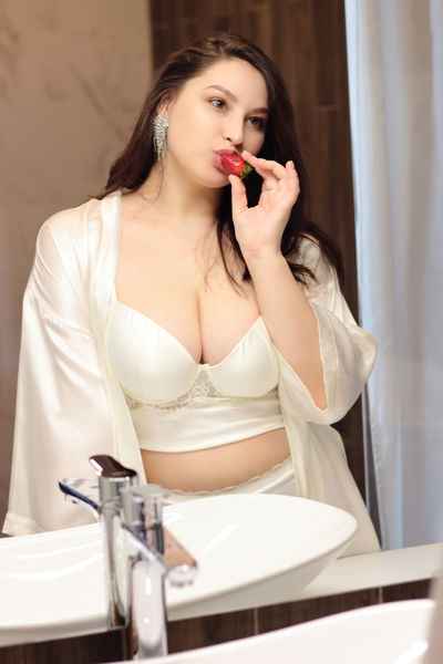 Passionate Delhi Hot Girl:  Safe & Adventurous