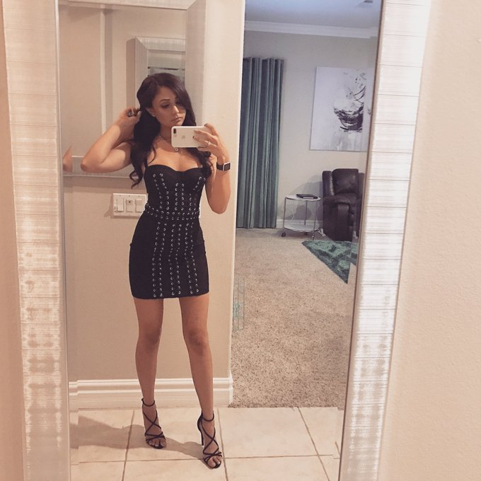 Thelma Coquine Très Discrète - 21921