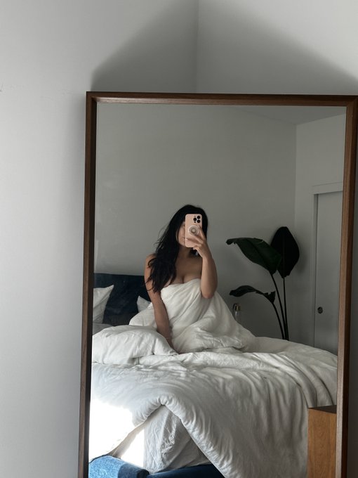 Synthia_dumont - 22065