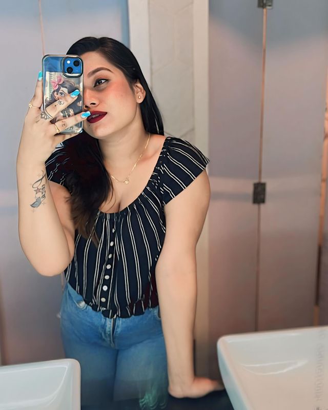 Charvi Bhatt - Indian escort in Warangal photo 1 of 1