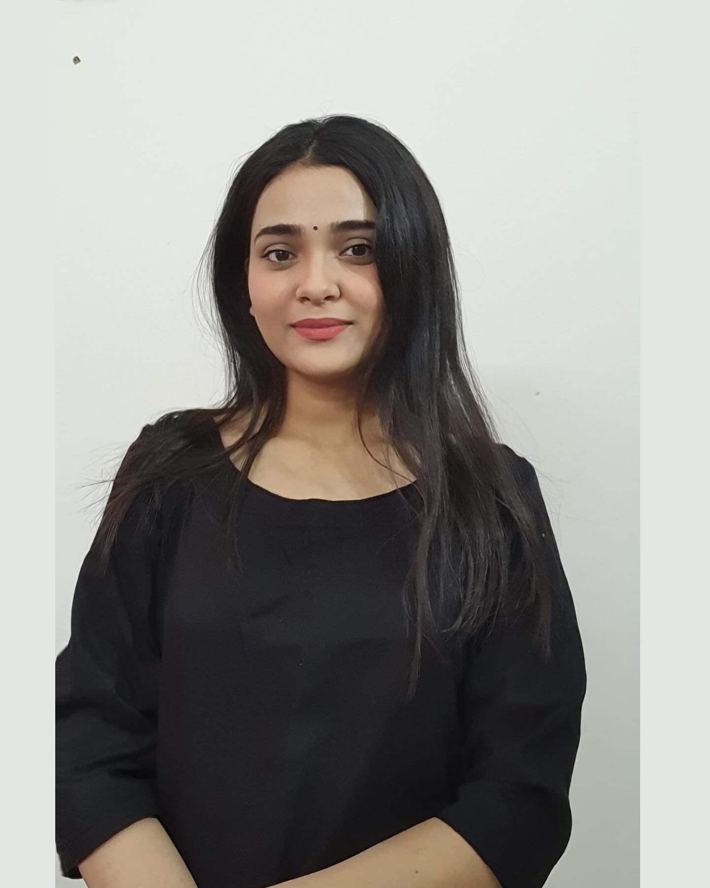 Vadodara escort service free home/hotel delivery Vadodara escort service free home/hotel delivery