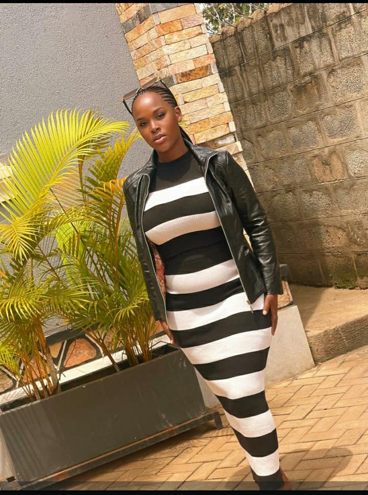 Shine African Escort Girl in Ahmedabad for free home or hotel service