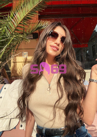 A Woman You Always Wanted To Have In Your Bed - 20647