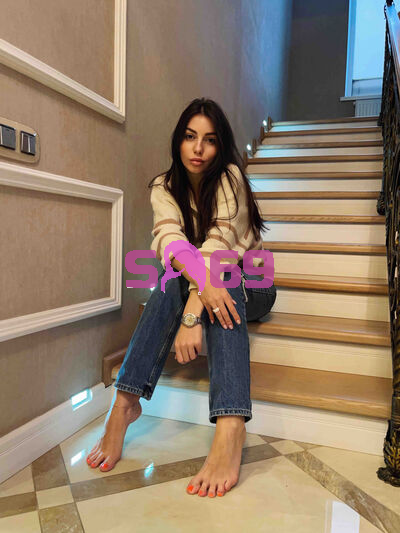 Feel Comfortable With The Escorts in Gurgaon - 21926