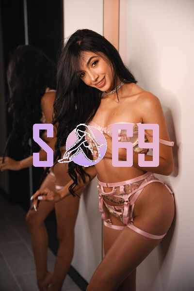 Aditi - Indian escort in Bakshi Nagar photo 1 of 4