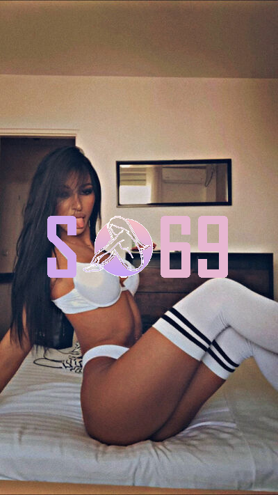 Mature and Blonde Call Girl Brunette in Varanasi - 21507