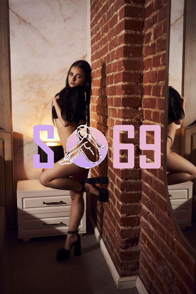 High Profile Rishikesh Escort With Room Facility - 21275